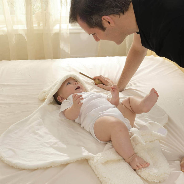 BearSwaddle™ Cozy Baby Wrap